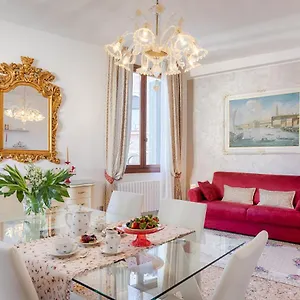 Apartment Perla Con Vista Canale Italy